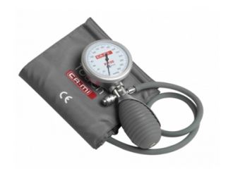 Omron m6 comfort misuratore pressione a € 82,00 su Farmacia Pasquino